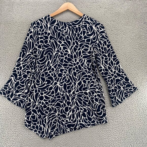 Chicos Top Women 0 US Small Navy Pattern Travelers Knit Stretch Long Bell Sleeve - Picture 3 of 9